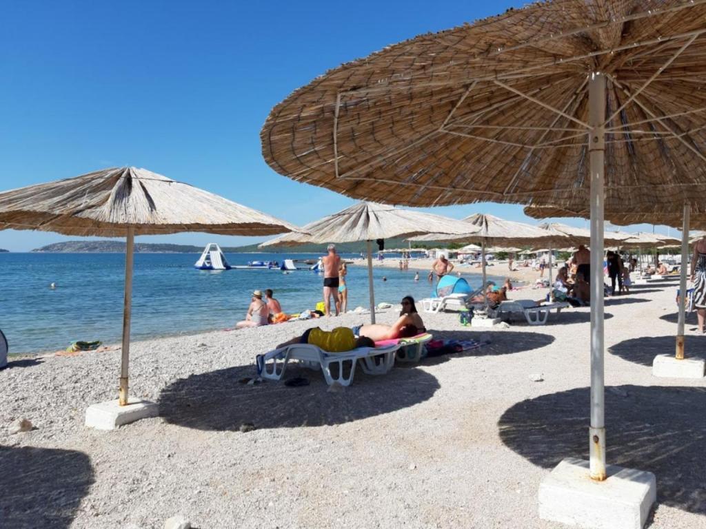 Guesthouse Brodarica Sibenik Bagian luar foto