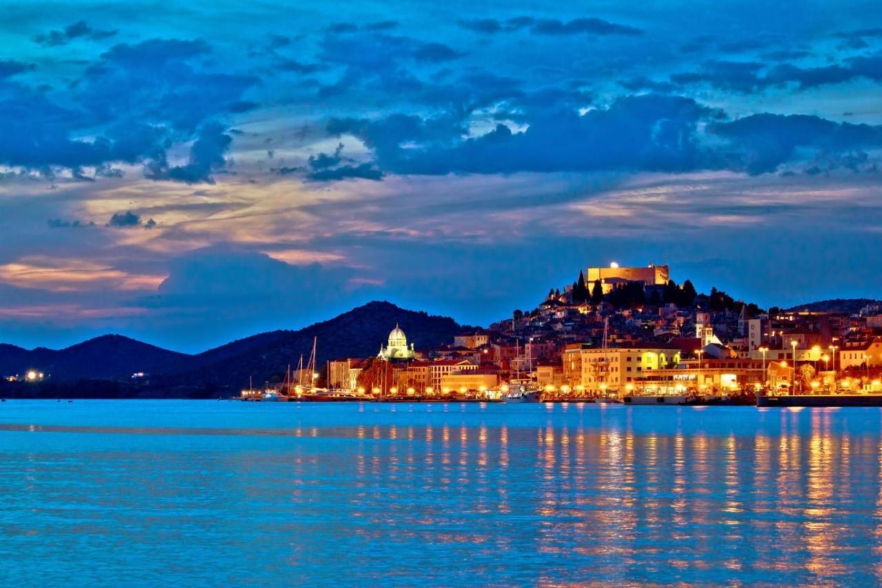 Guesthouse Brodarica Sibenik Bagian luar foto