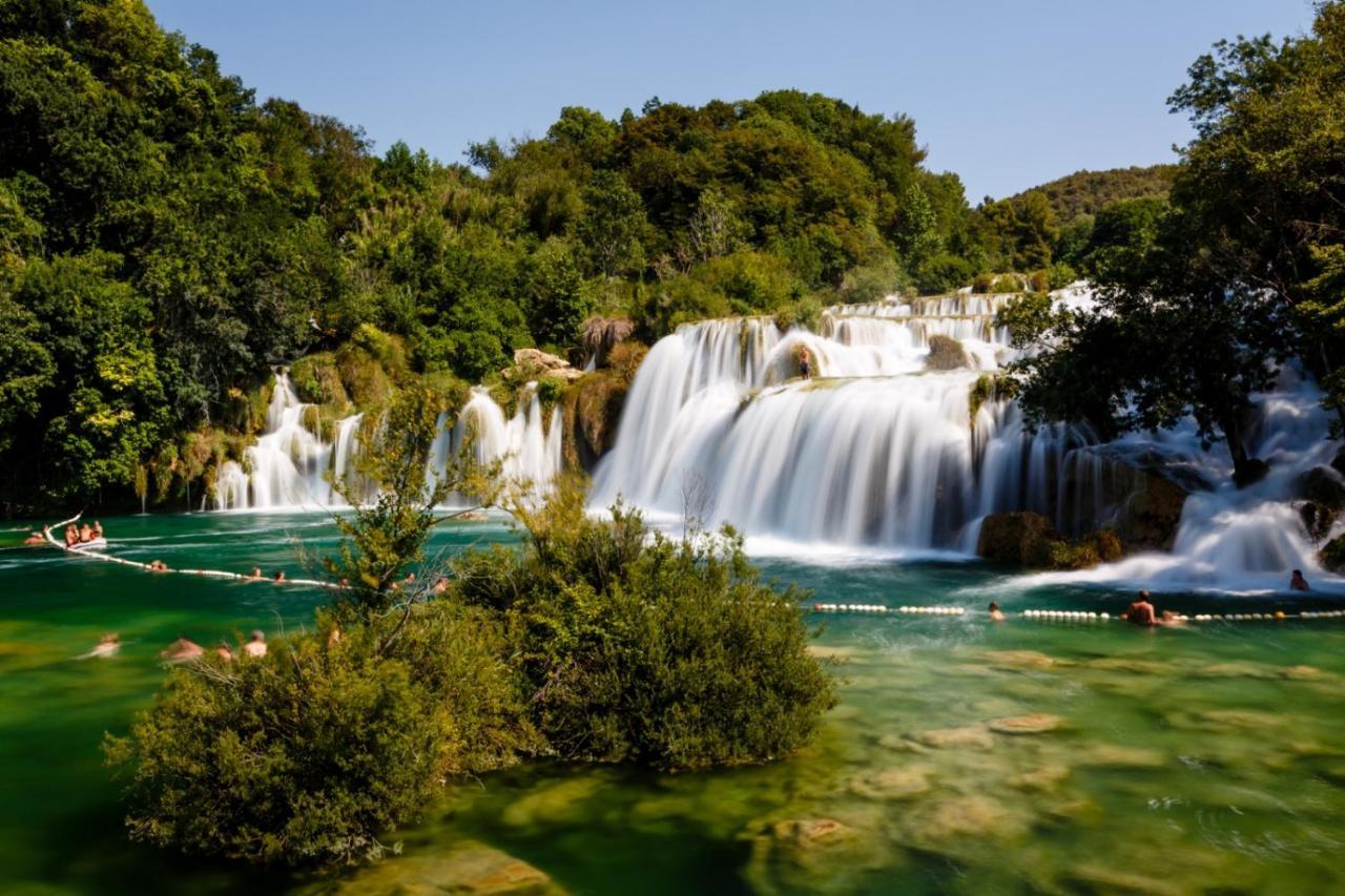 Guesthouse Brodarica Sibenik Bagian luar foto
