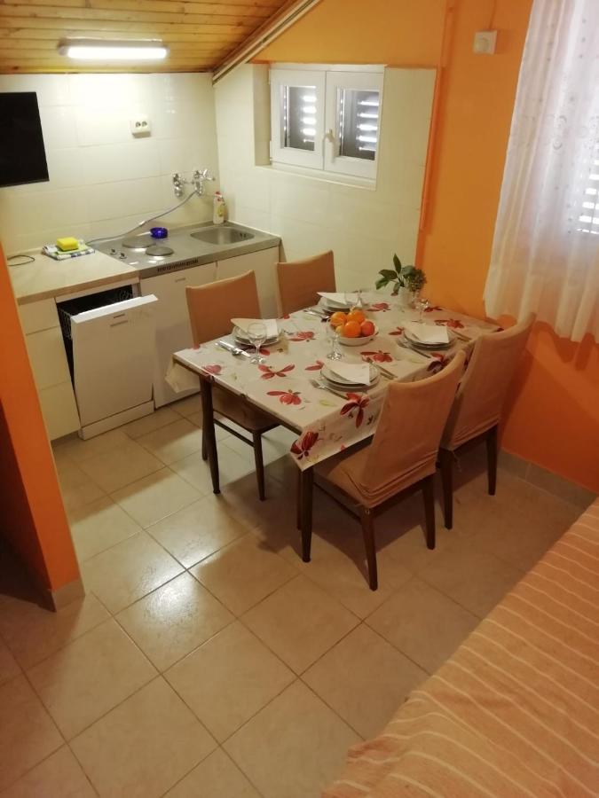 Guesthouse Brodarica Sibenik Bagian luar foto