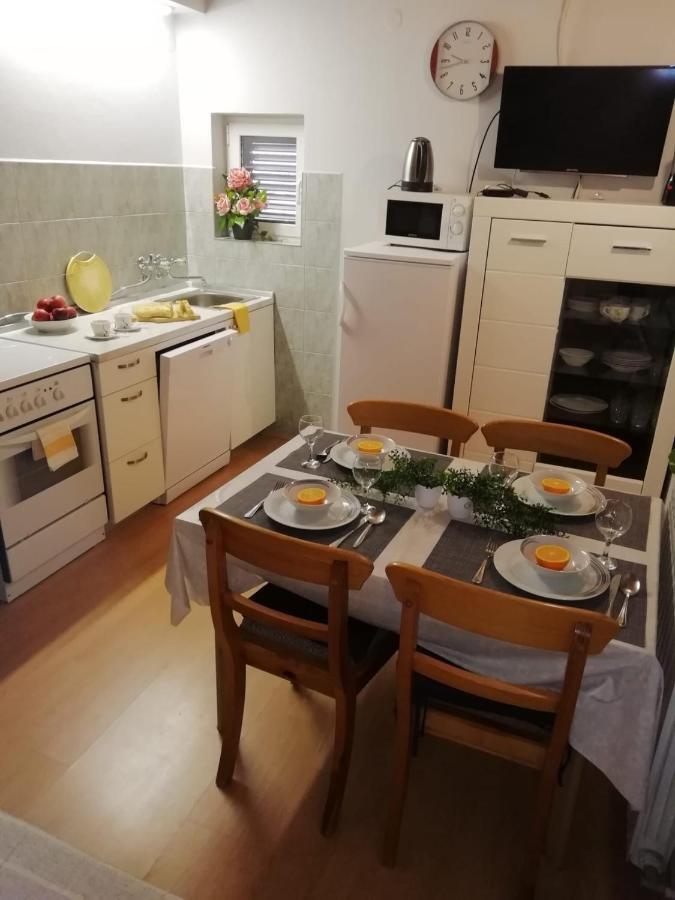 Guesthouse Brodarica Sibenik Bagian luar foto
