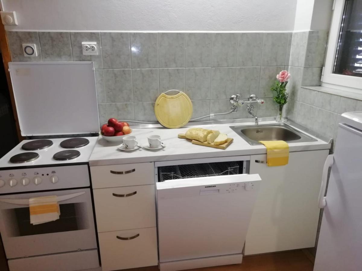 Guesthouse Brodarica Sibenik Bagian luar foto
