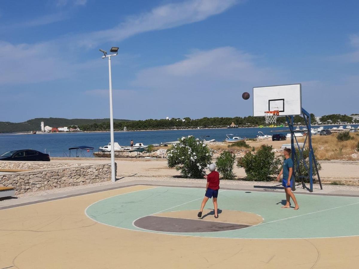 Guesthouse Brodarica Sibenik Bagian luar foto